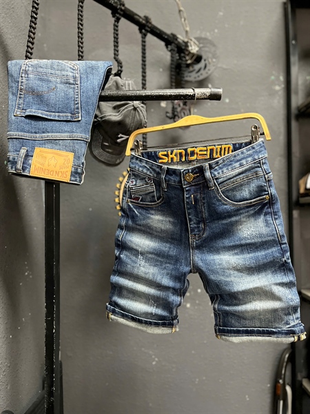 Sort Jean SKN3003 xanh nhạt was cào thêu chỉ nâu vàng