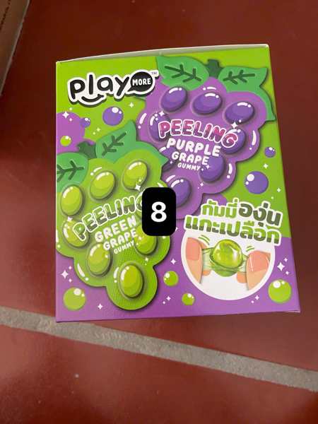 Kẹo dẻo quả nho bóc vỏ Playmore 42g