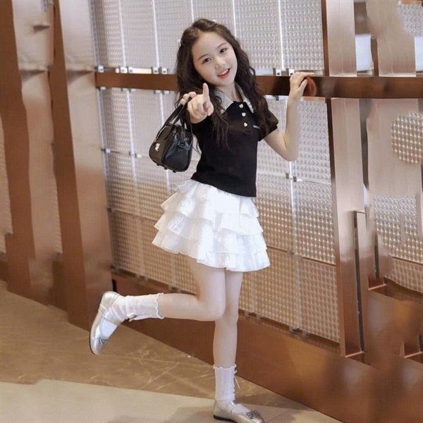 D2- SET ÁO PHỐI CỔ VÁY TẦNG