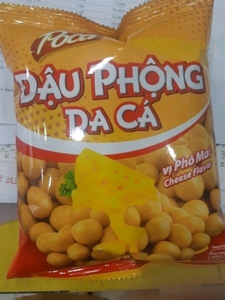Lays đậu phộng da cá vi pho mai Poca gói 68g