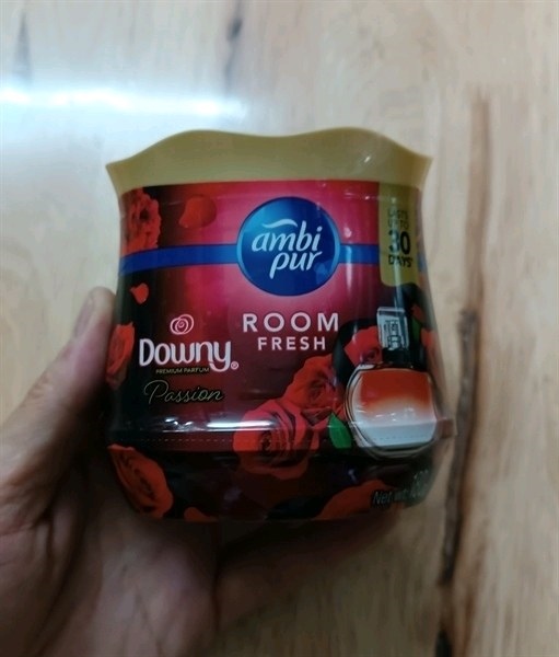 Sáp thơm khử mùi Hương Downy đam mê hộp 180g