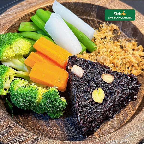 Cơm gạo lứt hạt sen