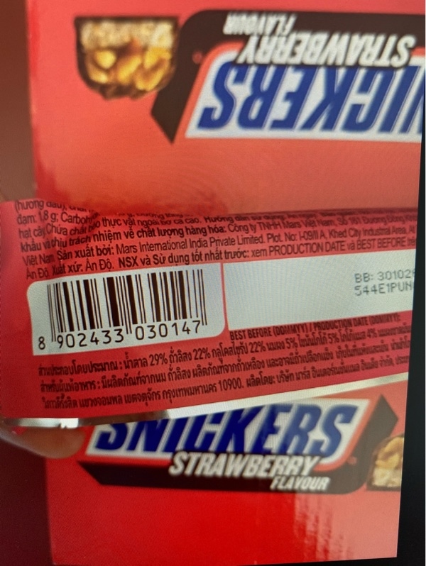 Chocolate Snickers strawberry dâu