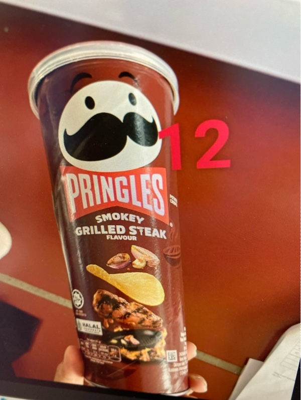 Snack khoai tây Pringles Smokey