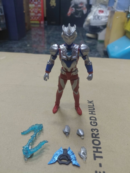 Mua bán (NO BOX) CHODO ULTRAMAN Z ALPHA EDGE