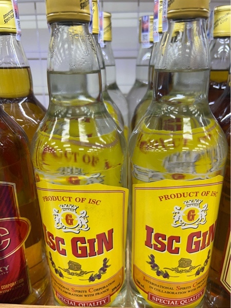 Rượu Gin isc 700ml