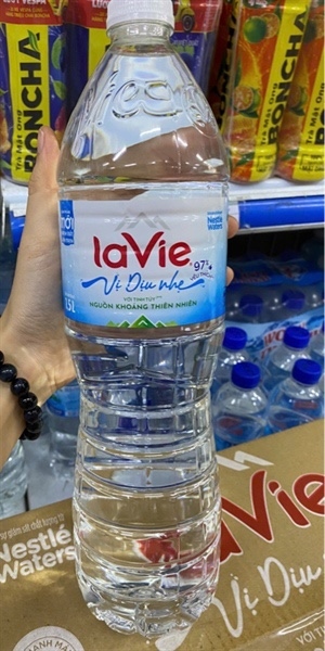 Nước Lavie vị dịu nhẹ 1,5L