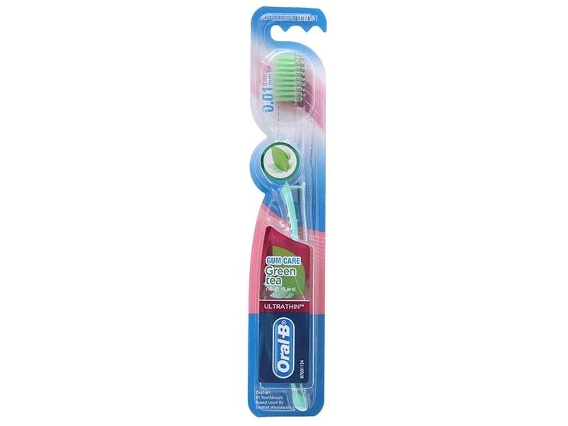 Bàn chải đánh răng tinh chất trà xanh Oral-B
