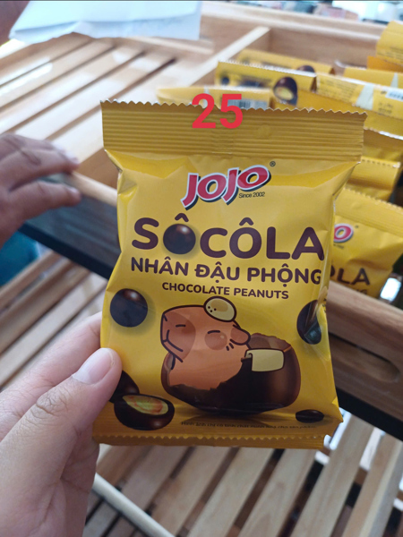 Jojo - Chocolate nhân đậu phộng 18g