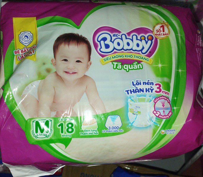 Tã quần Bobby M18