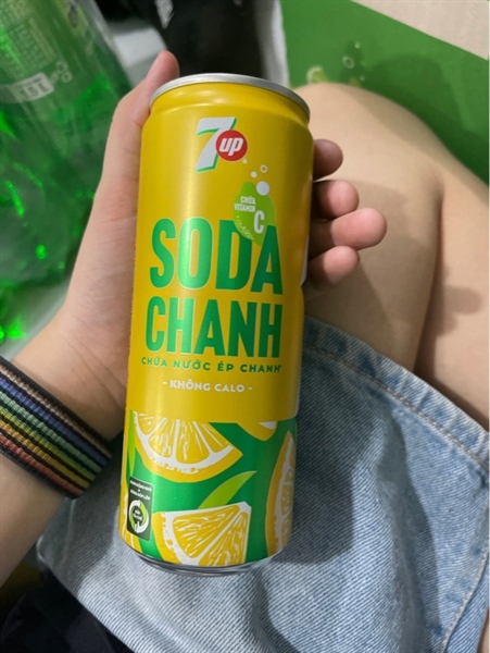 7UP lon soda chanh 0 calo 320ml