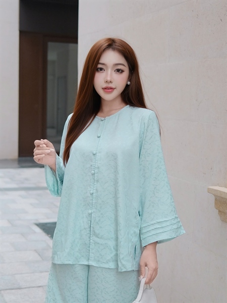 GRACEFUL PEACE SHIRT