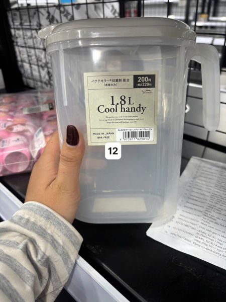 Bình đựng nước nắp bật có tay cầm cool handy 1.8l