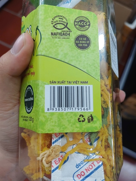 Gà xé lá chanh