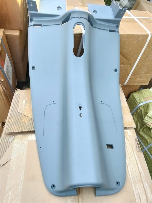 Yếm sau xe VCK1 bản nhập khẩu, model: VC/K1, kích thước 30*60cm, bằng nhựa PVC, không hiệu, hàng mới 100%