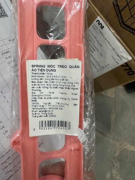 Spring móc treo quần áo tiện dụng
