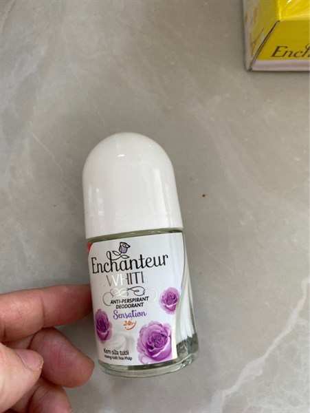Enchanteur White - Lăn khử mùi 25ml Sensation