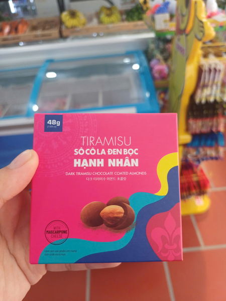 Mark&milk socola Tiramisu đen bọc hạnh nhân 48g almond coated with dark chocolate