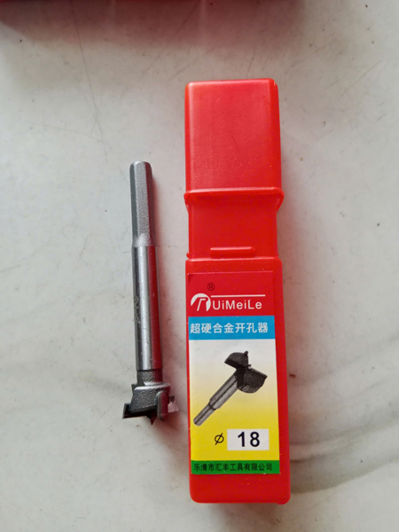 Khoét gỗ hộp đỏ