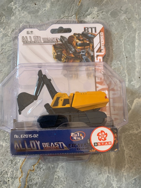 E2015-02 bộ đồ chơi Robot biến hình và xe công trình
