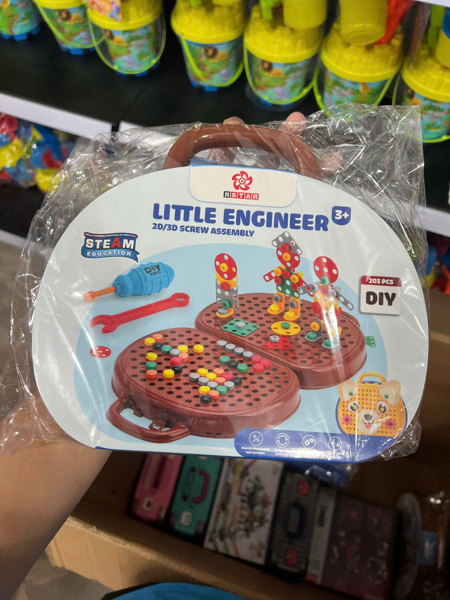 CH-1 Bộ đồ chơi vali lắp ráp kỹ sư gấu.