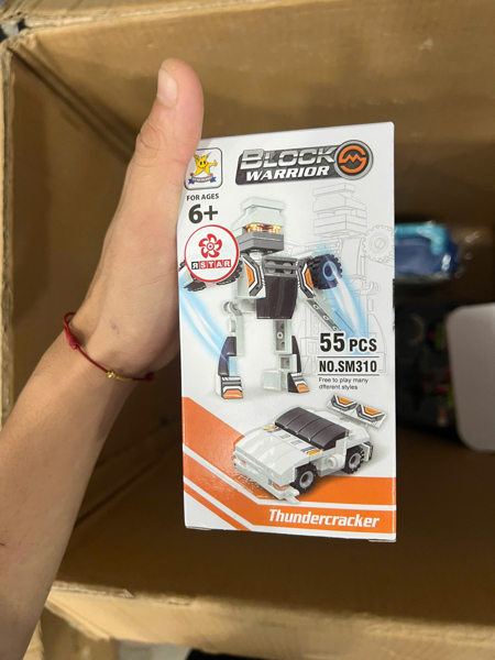 SM310 - Bộ đồ chơi lắp ráp robot xe đua 2 trong 1.