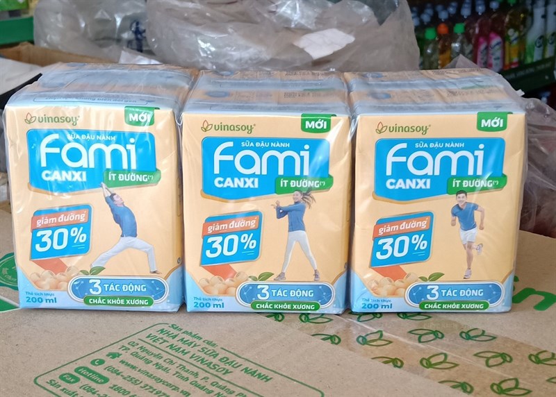 Sữa đậu nành Fami canxi ít đường 200ml