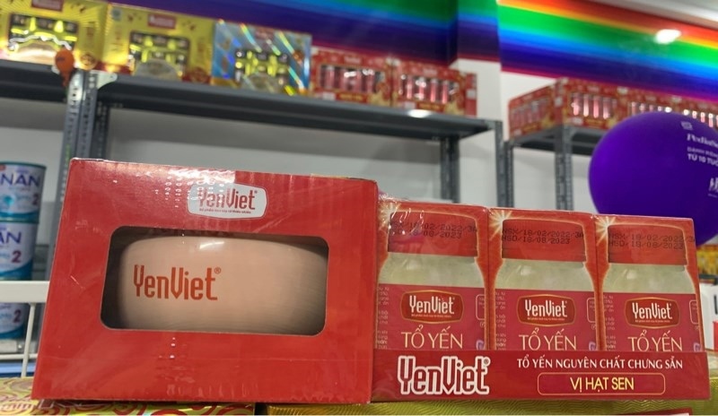 Tổ yến YenViet nguyên chất chưng sẵn vị hạt sen