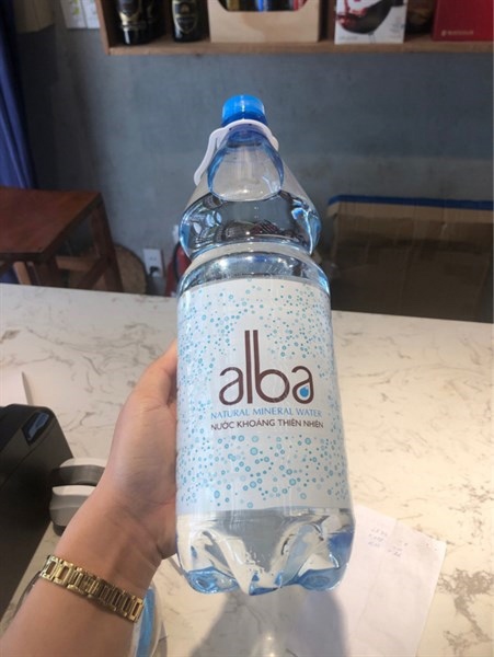 Nước khoáng thiên nhiên Alba chai 1500ML-VIỆT nam