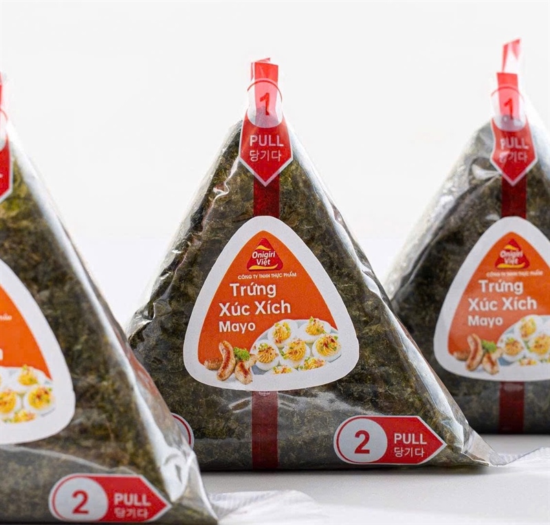 Cơm nắm Trứng Xúc Xích Mayo