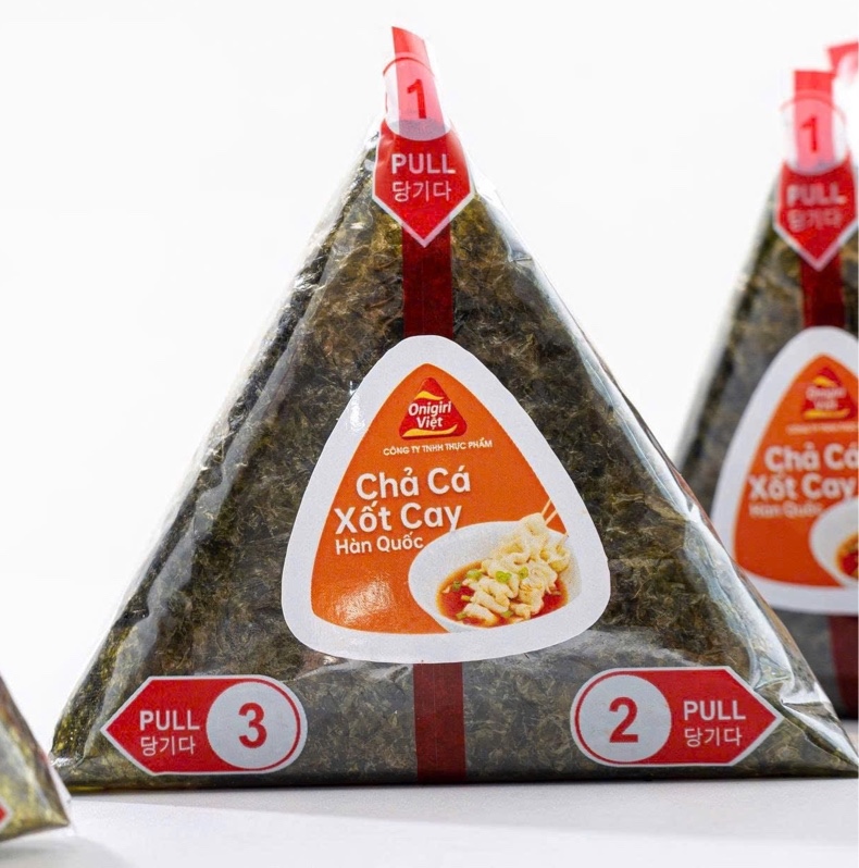 Cơm nắm Chả Cá Sốt Cay