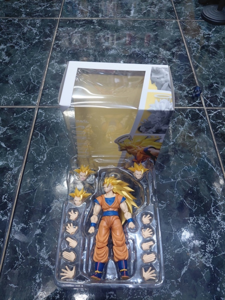 Mua bán (2ND EFFECT KEO) SHF SON GOKU SSJ3