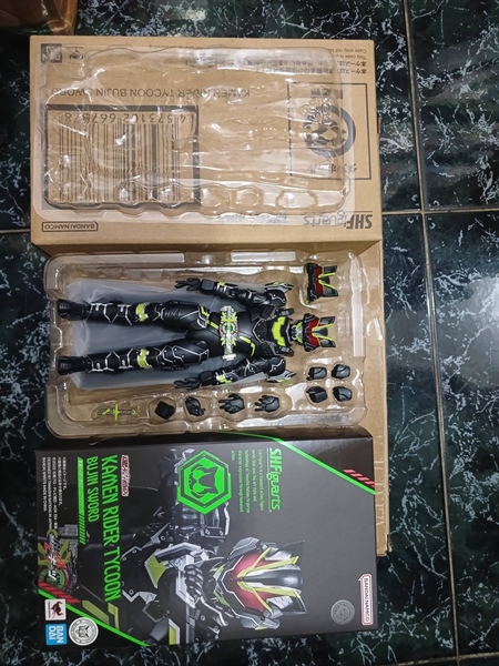 Mua bán (2ND) SHF KAMEN RIDER TYCOON BUJIN SWORD
