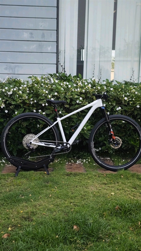 Xe Đạp Carbon Zbike Custom Màu Trắng - Group m6100 (Hoàng Đức KH8248165)