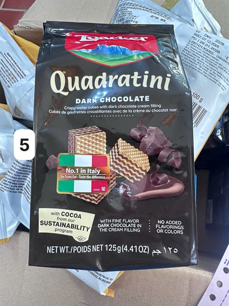 Bánh Xốp Loacker quadratini dark chocolate 125g