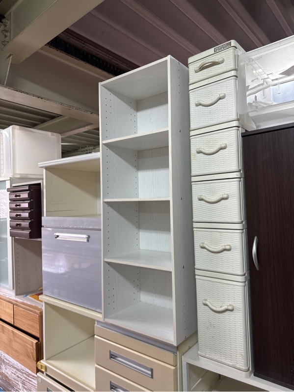 Kệ gỗ trắng sữa 4 tầng