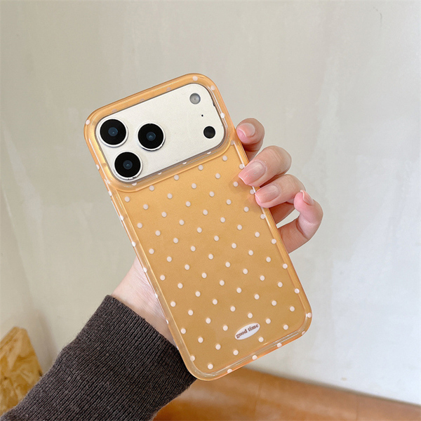 Case Vàng Chấm Bi Trắng Goodtime - 15PRO