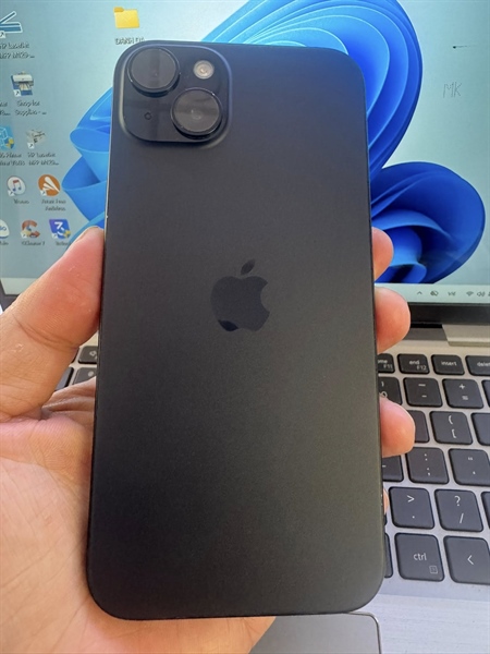 15 plus 128g ll/a đen pin 90% máy đẹp