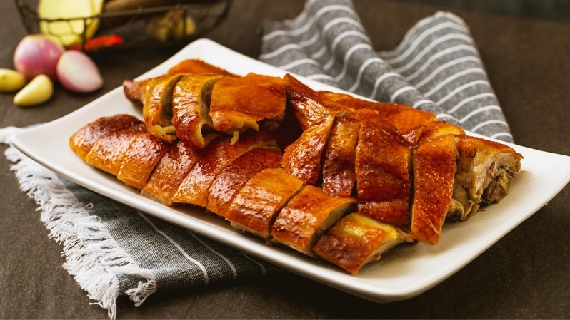 Vịt quay chặt sẵn