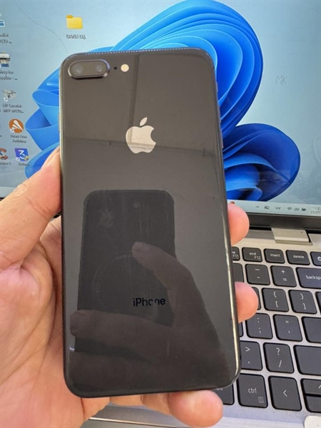 8 Plus 256g đen đẹp pin 100%