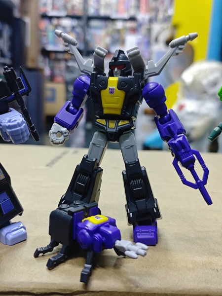 Mua bán (NOBOX) BLOKEES TRANSFORMERS SHINING INSECTICON SHRAPNEL