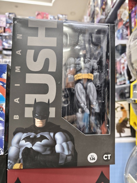 MAFEX NO.126 BATMAN HUSH BLACK VER CT