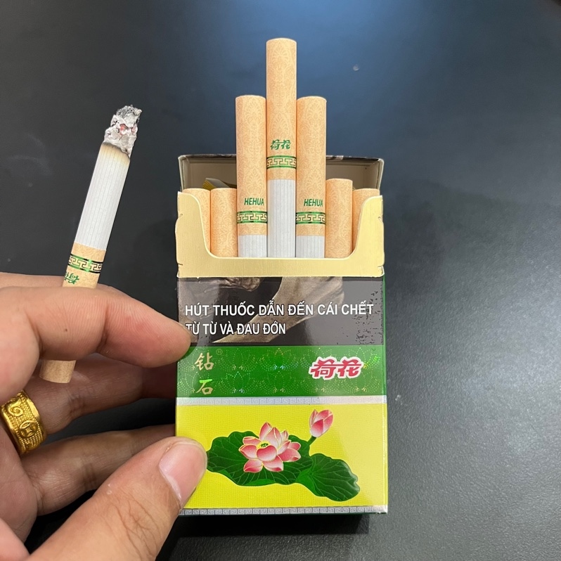 Thuốc lá hehua 越南荷花粗支