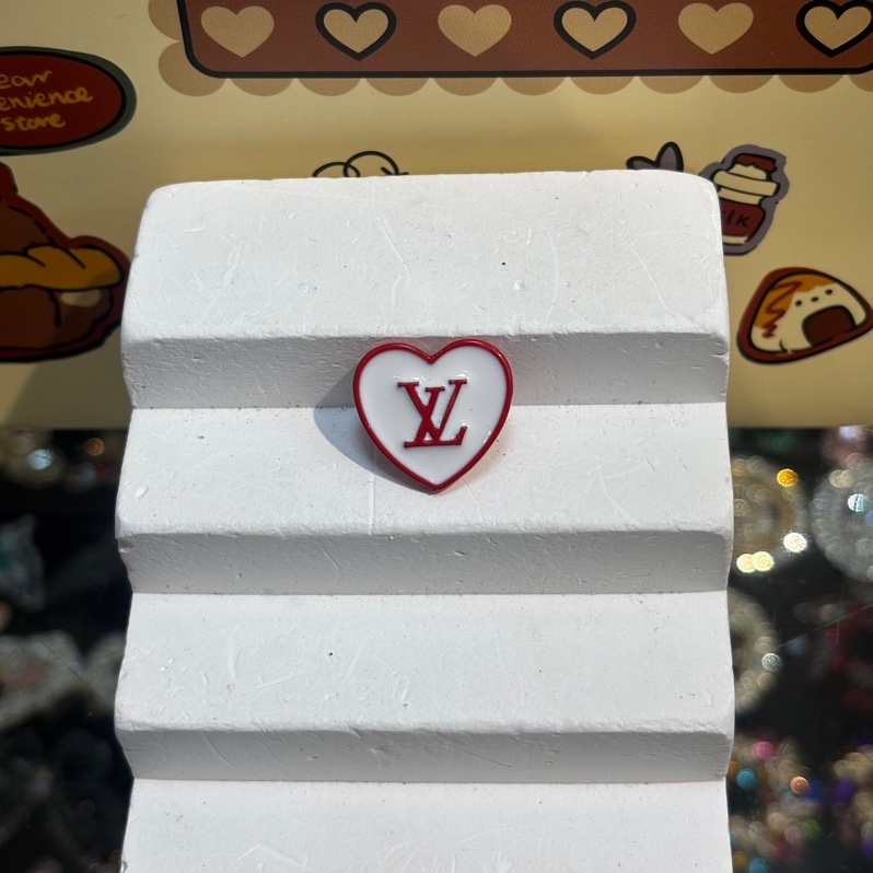 LOGO TRÁI TIM LV