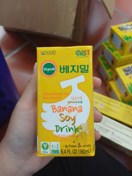 Vegemil - Sữa đậu nành 190ml vị chuối