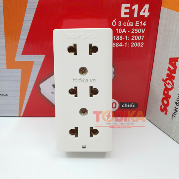 Ổ cắm 3 cửa E14