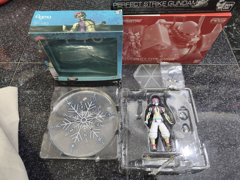 Mua bán (2ND HỘP XẤU) FIGMA 146 AKAZA BOOTLEG