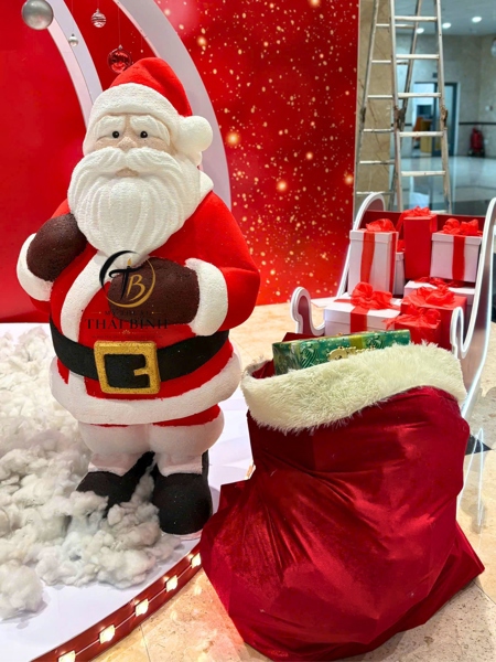 Mô hình ông già noel trang trí giáng sinh