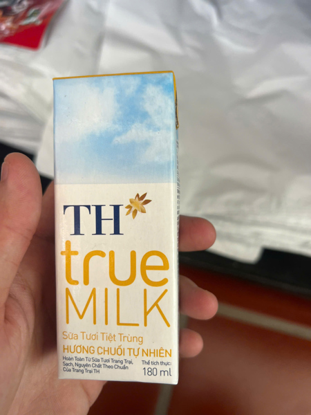Sữa tươi TH True Milk TopKid vị chuối hộp 180ml
