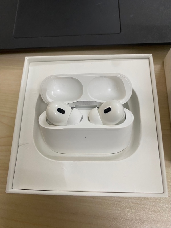 Airpods Pro 2 C fullbox k trùng **** hbh
